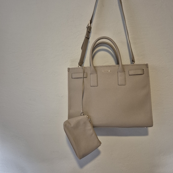 Anne Klein Large 3 Piece Tote Set Beige - Picture 9 of 9